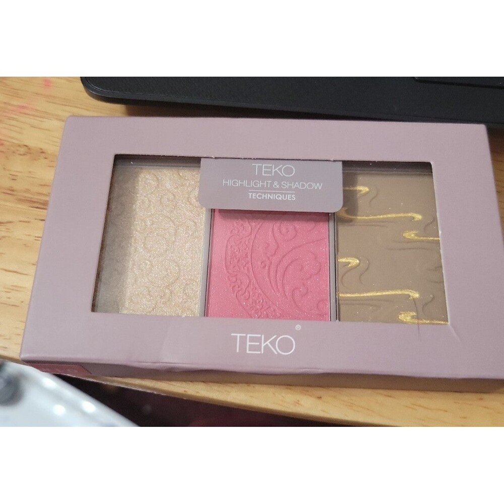 Teko Highlight & shadow pallette